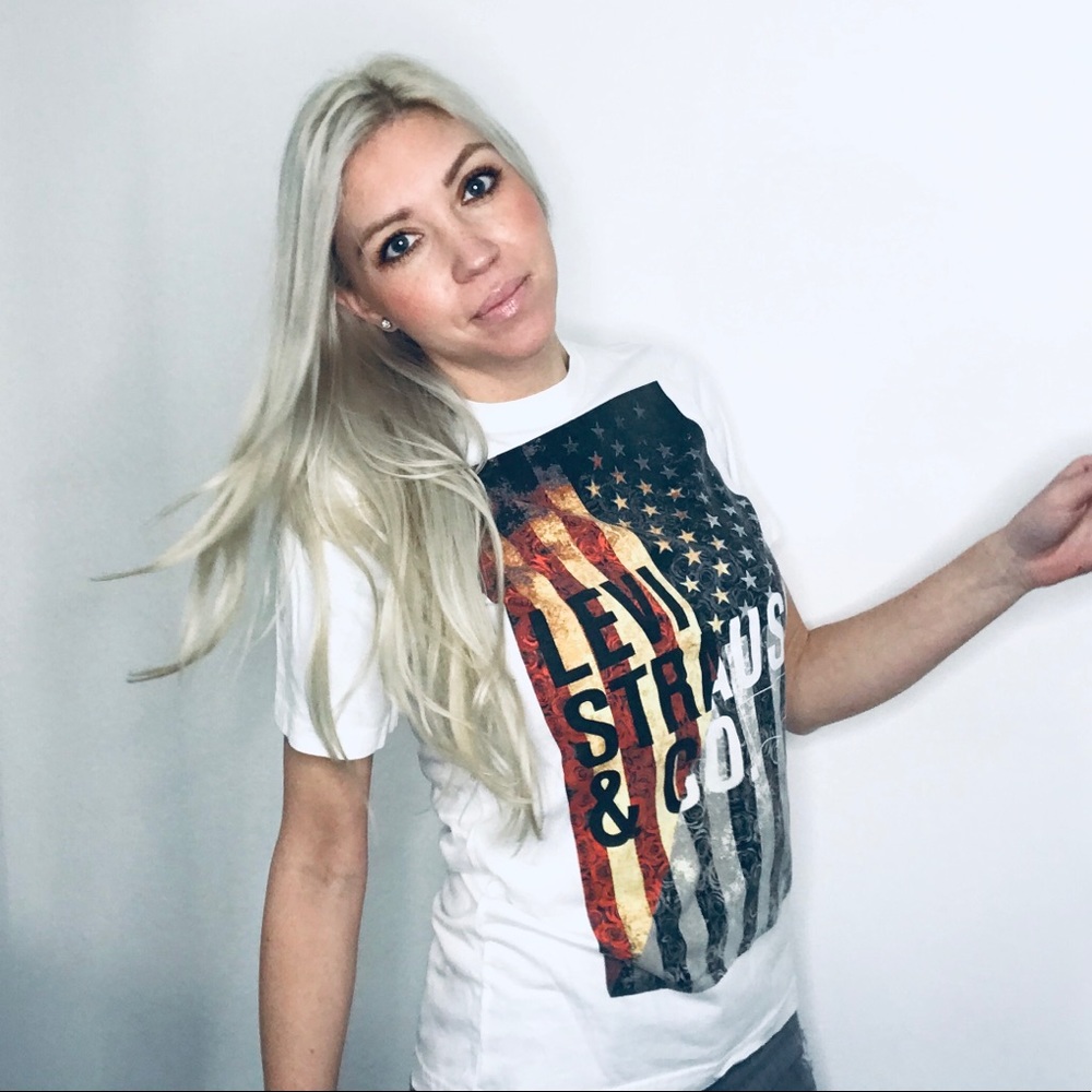 Levi Strauss // Memorial Day White Flag Tee - Picture 5 of 8